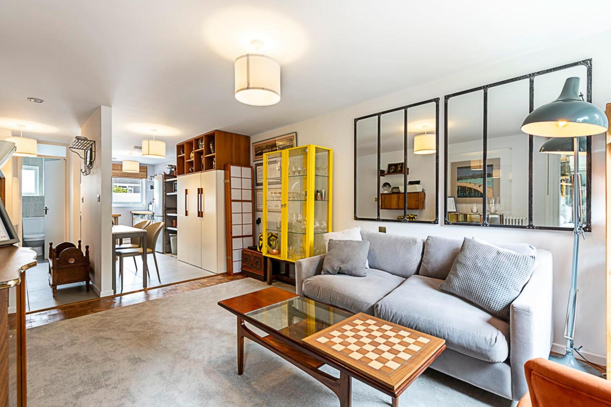 Bright Stepney Nest * London